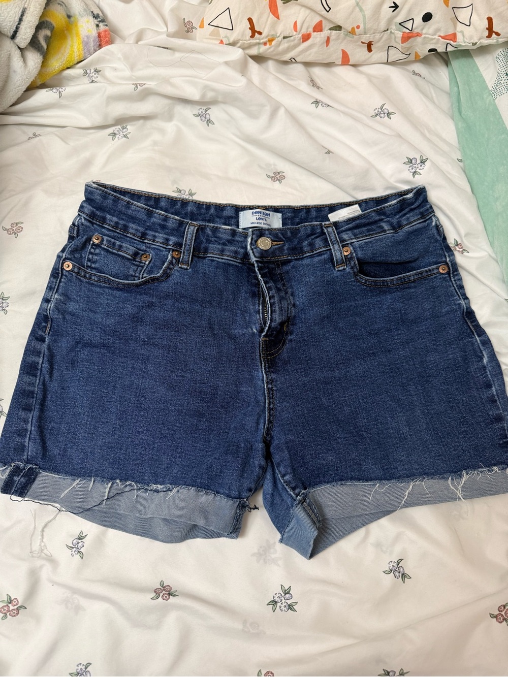 Levi’s shorts - Picture 6 of 10